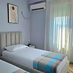 Beachfront & Sea View 101 - Happy Apartament Durrës