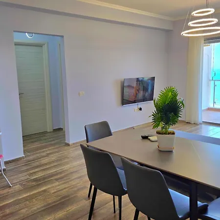 Beachfront & Sea View 101 - Happy * דורס