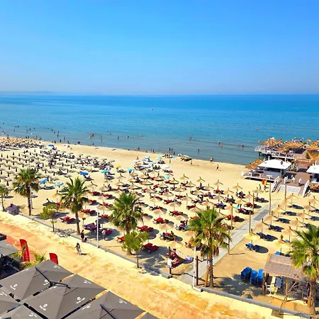 Beachfront & Sea View 101 - Happy *