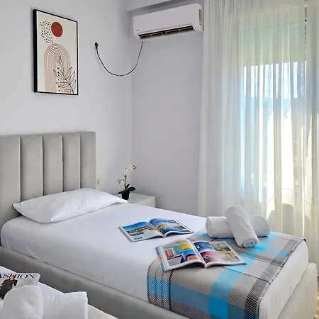 Beachfront & Sea View 101 - Happy *