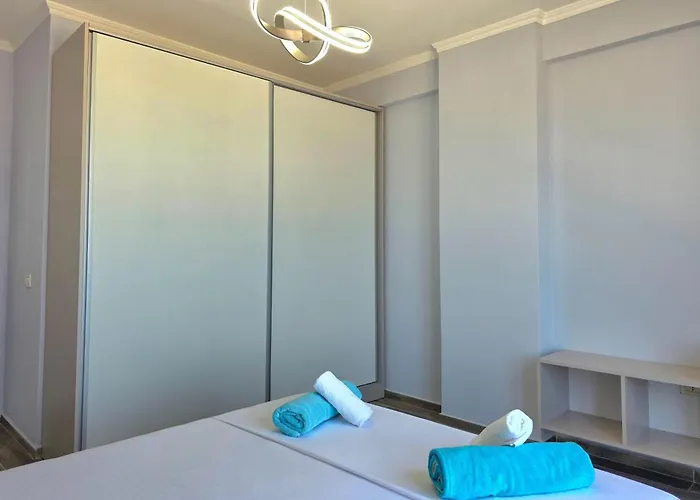 Beachfront & Sea View 101 - Happy * Durrës