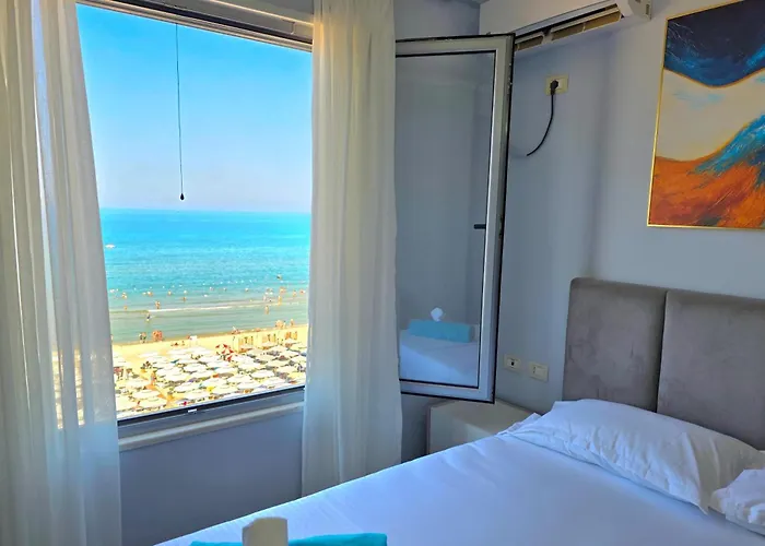 Beachfront & Sea View 101 - Happy